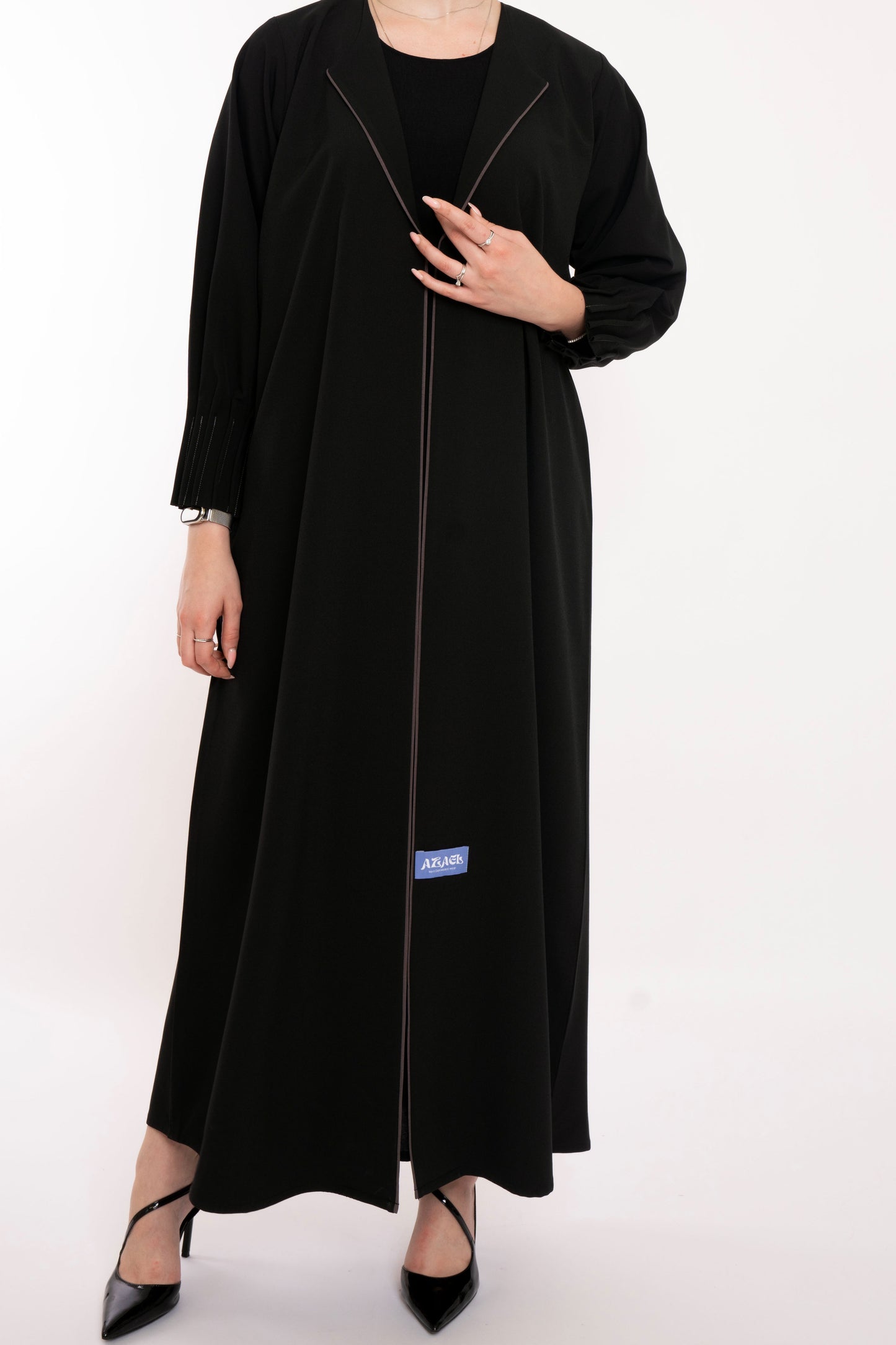 Minimal Black queen sleeve  Abaya