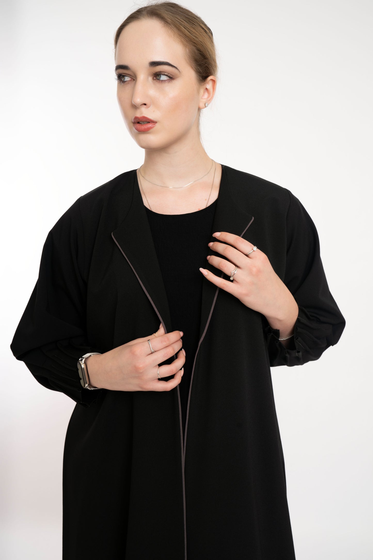 Minimal Black queen sleeve  Abaya
