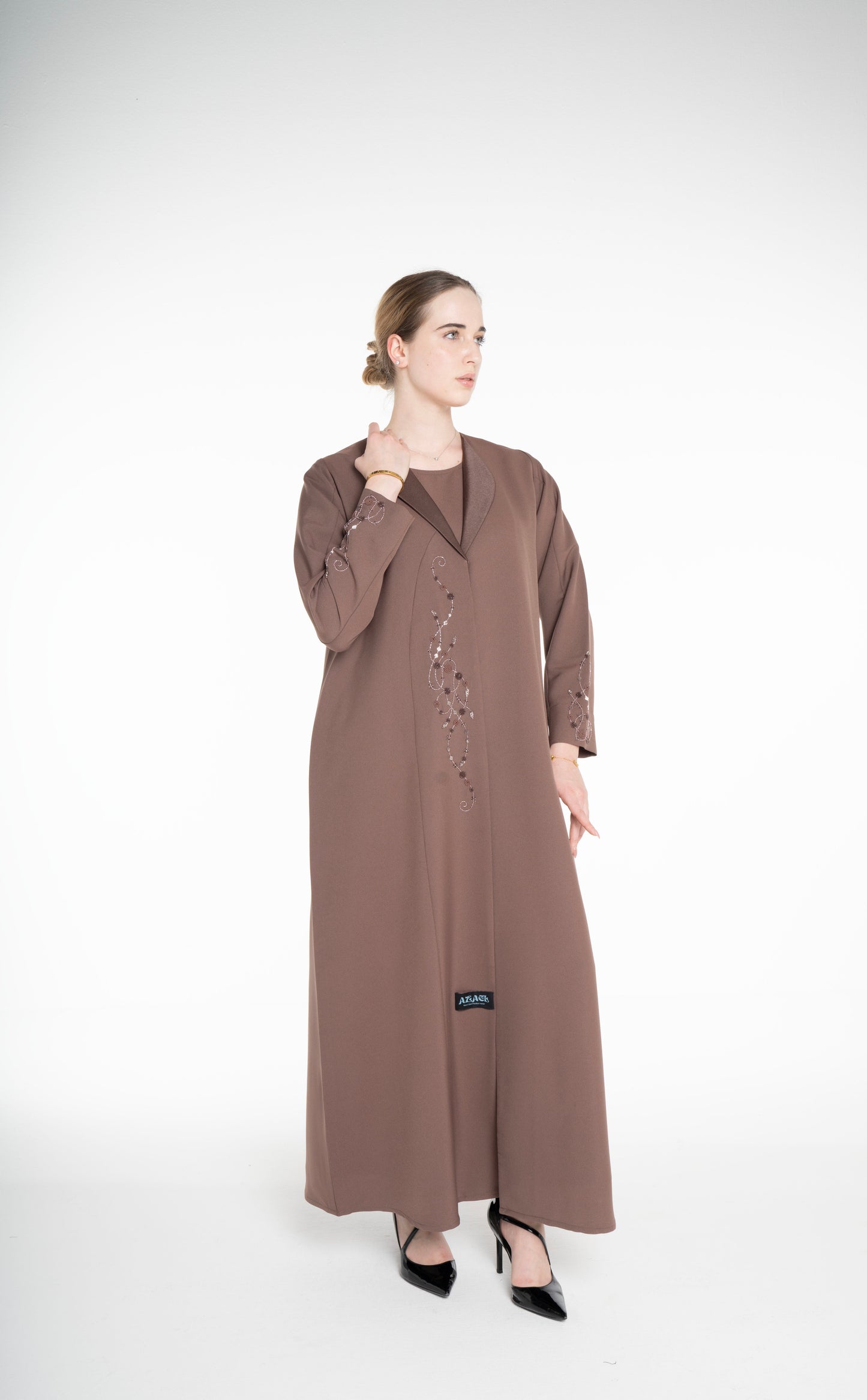 Minimal embellished coat Style  Brown Abaya