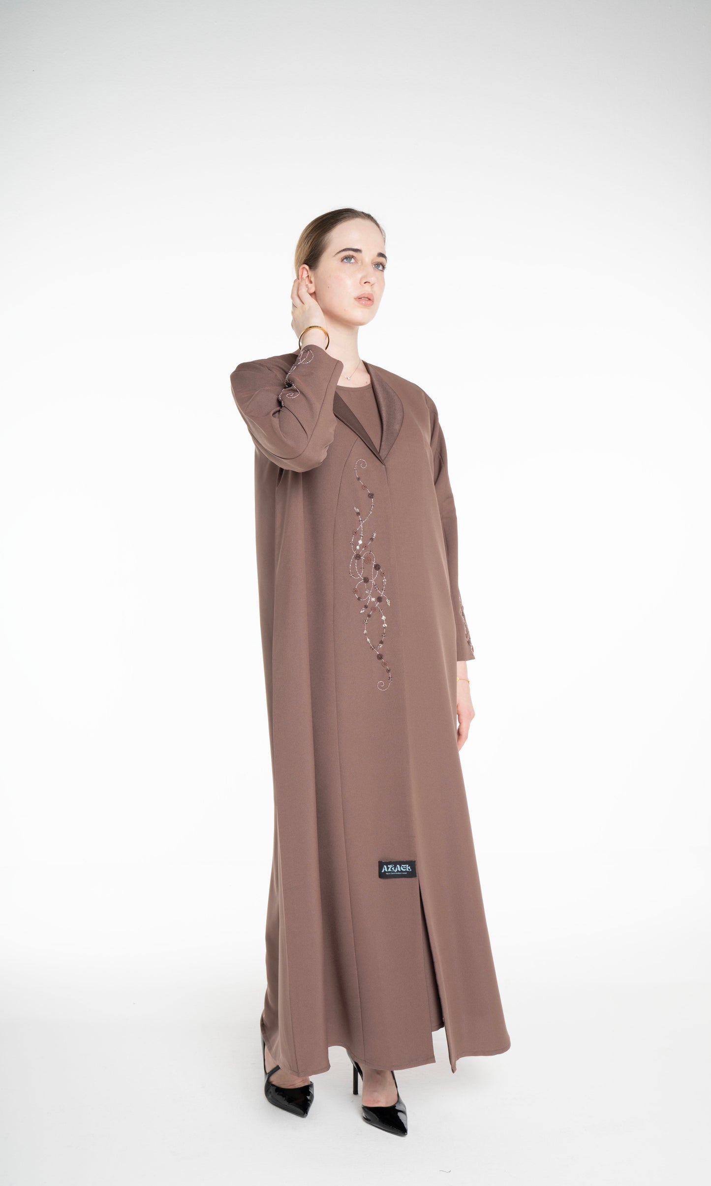 Minimal embellished coat Style  Brown Abaya