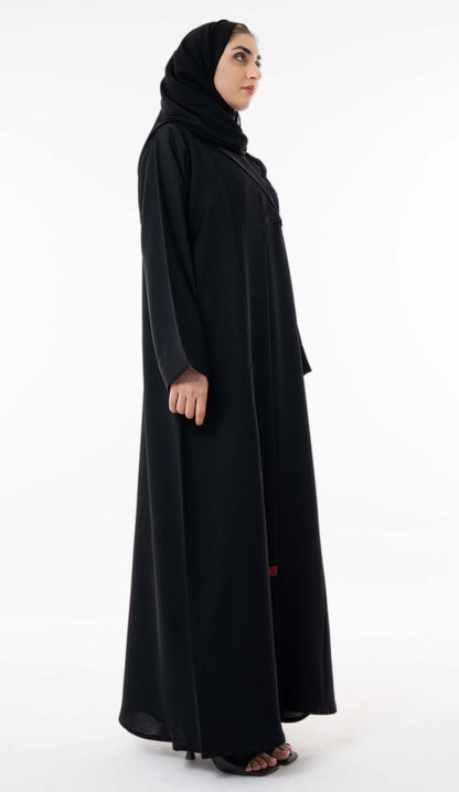 Black Abaya With Notched Collar And An Elegant Metallic Buckle
