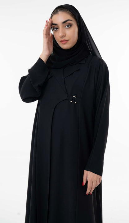 Black Abaya With Notched Collar And An Elegant Metallic Buckle