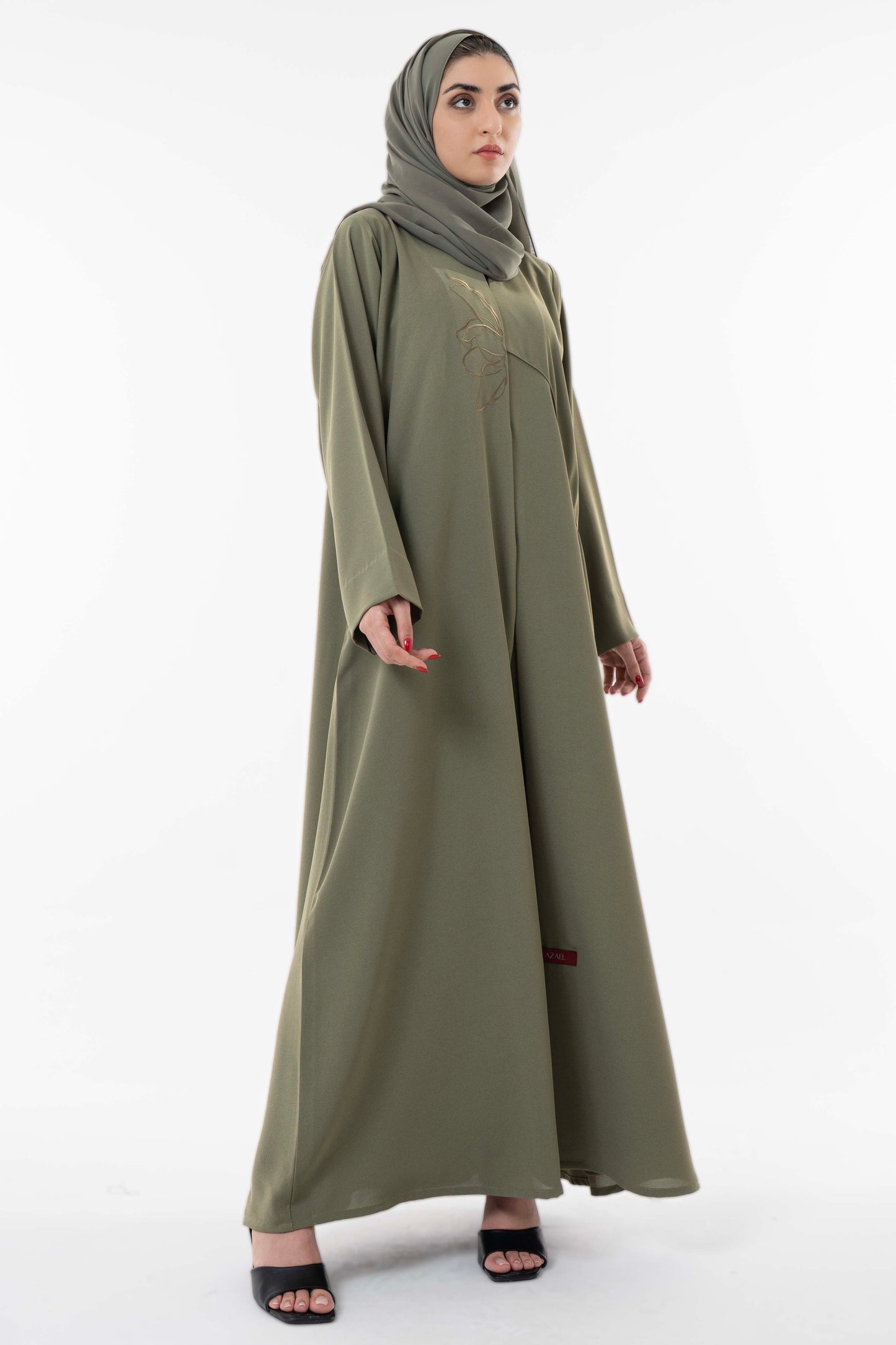 Abaya With Delicate Floral Line Embroidery