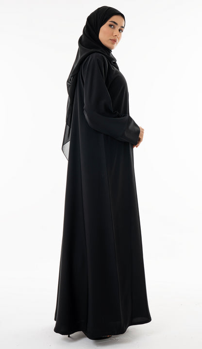 Elegant Pin-tuck Detailing On The Front Panel Of The Abaya