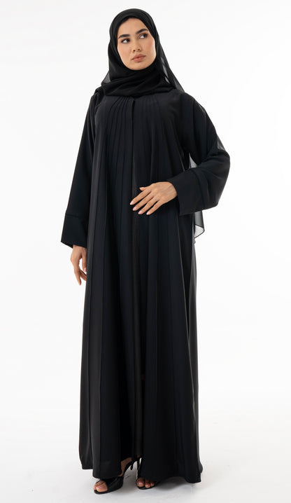 Elegant Pin-tuck Detailing On The Front Panel Of The Abaya