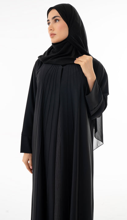 Elegant Pin-tuck Detailing On The Front Panel Of The Abaya